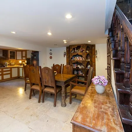 Willa Charming Duplex 2 Min Walk To Torba Beach In *