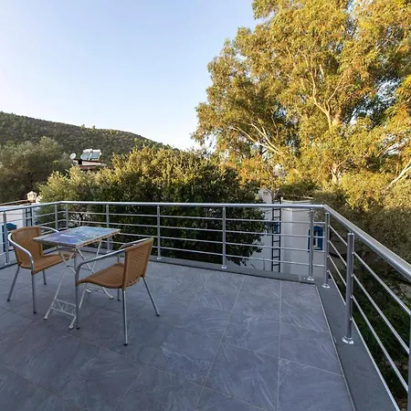 Charming Duplex 2 Min Walk To Torba Beach In Bodrum