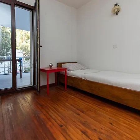 Charming Duplex 2 Min Walk To Torba Beach In Bodrum